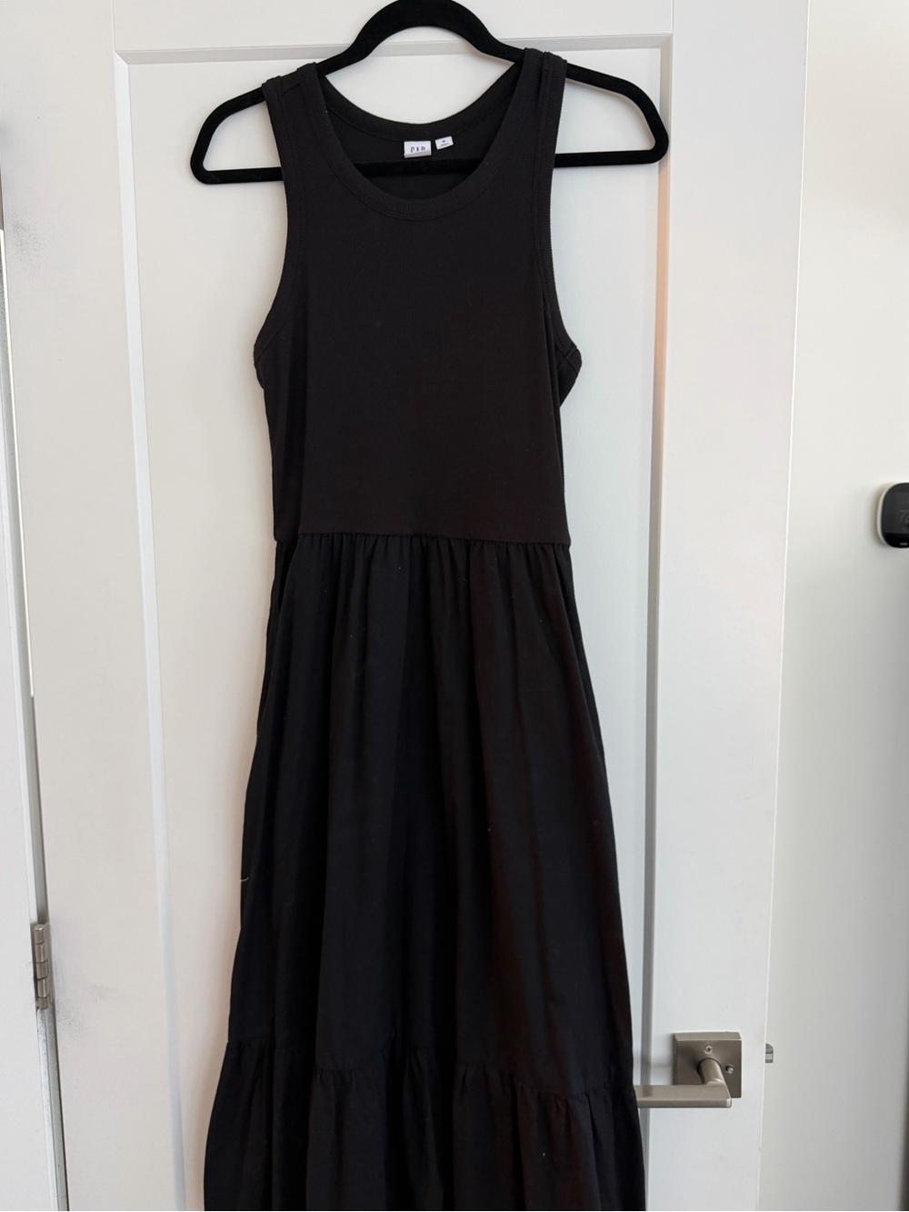 GAP Black Sleeveless Tiered Dress